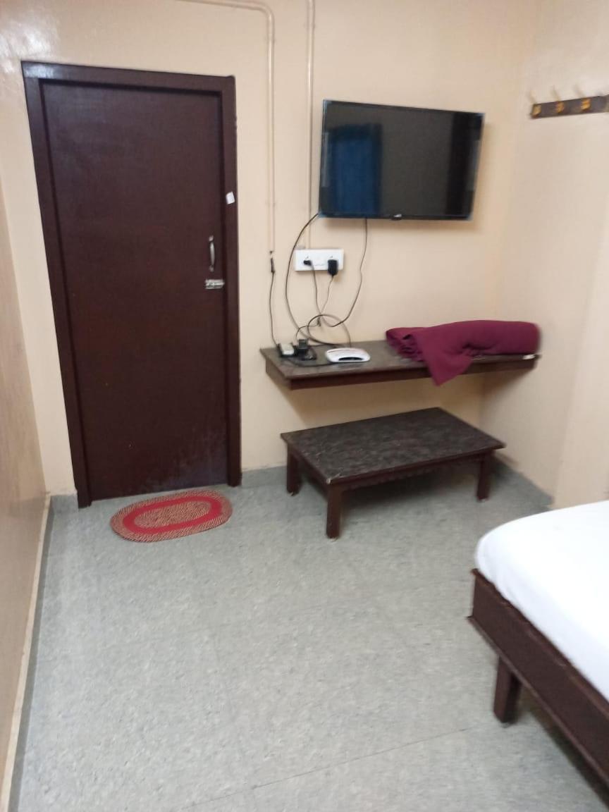 Sri Ambika Lodge Rajapalaiyam Екстериор снимка